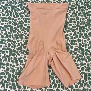 Spanx OnCore High Waist Mid Thigh Shapewear Shorts